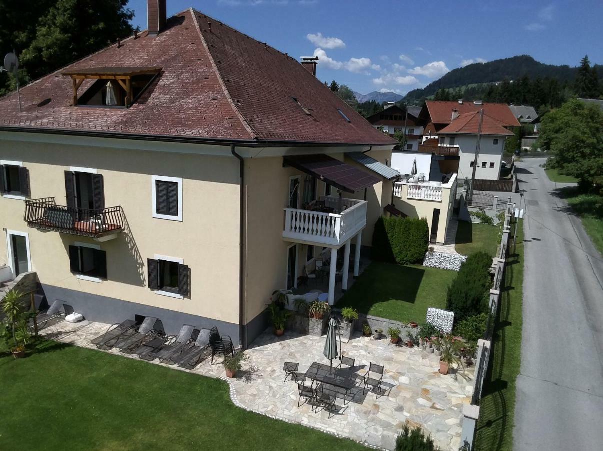 Garten- & Loggia-Appartement Herrenhaus Dellach im Drautal Экстерьер фото